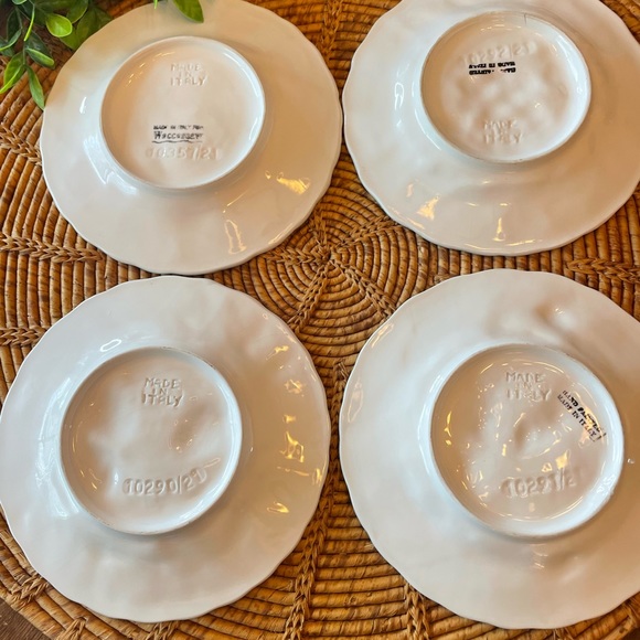 Beautiful Ceramic Fruit Plates 4 Piece Set Made in Italy - Picture 6 of 14